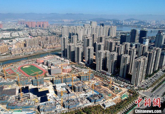 資料圖：航拍一處新建住宅。 <a target='_blank' href='/'>中新社</a>記者 呂明 攝