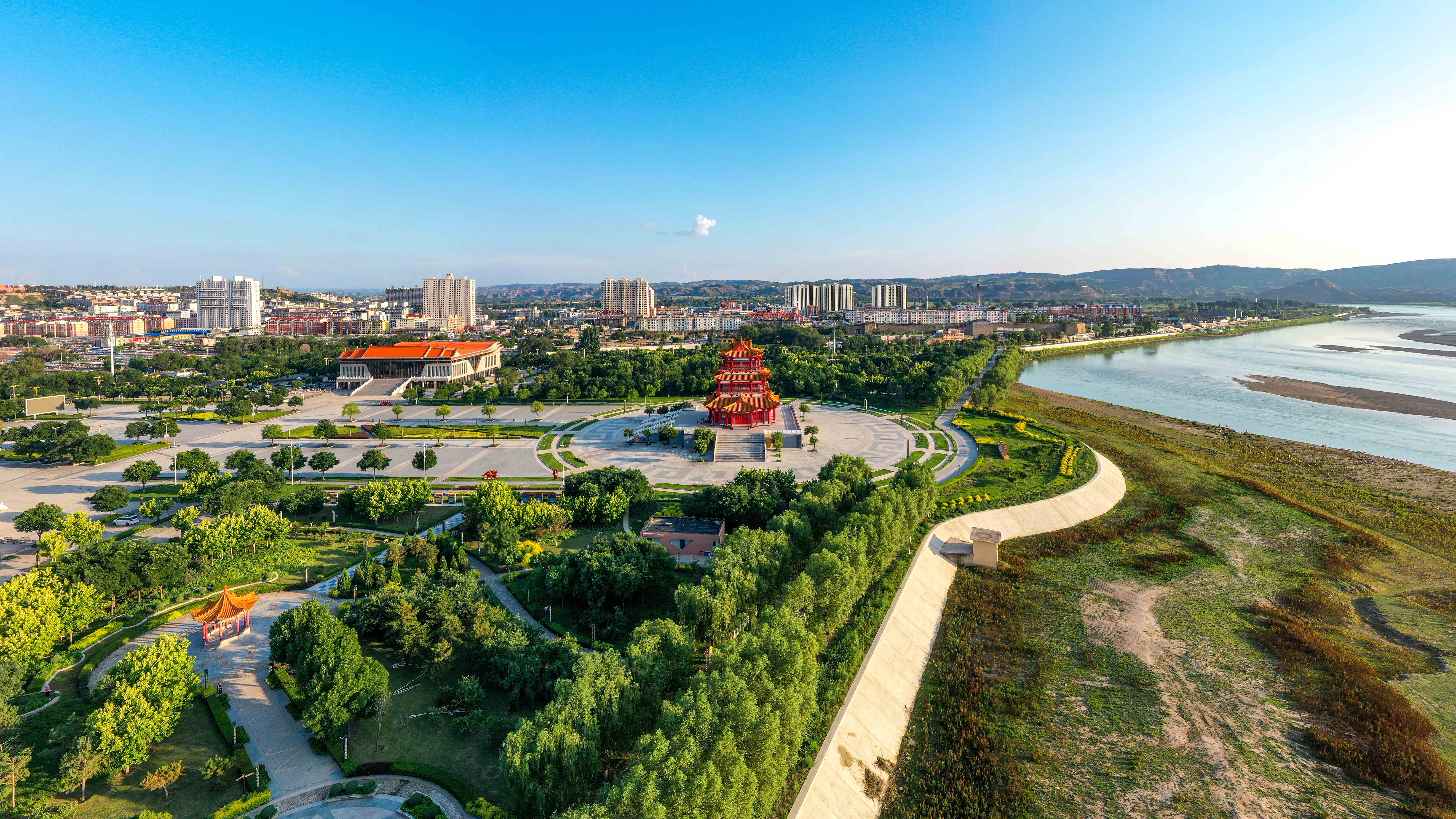 黃河岸邊的美麗村莊——唐家會村。